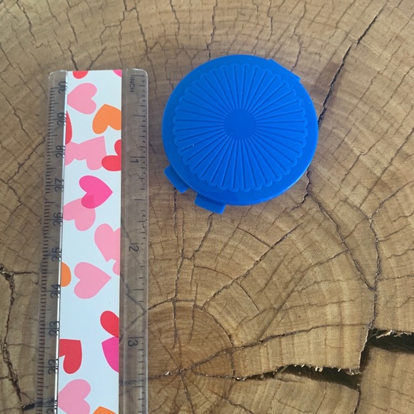 🎉LAST ONE 🎉 VINTAGE/ TUPPERWARE/ Pill Box - Picture 6 of 6